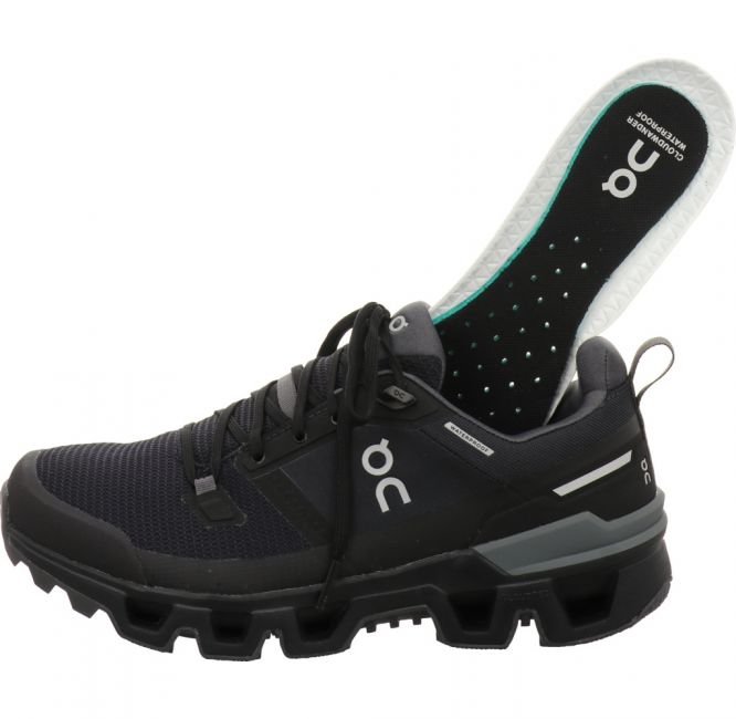 On Shoes Cloudwander WP  Woman black