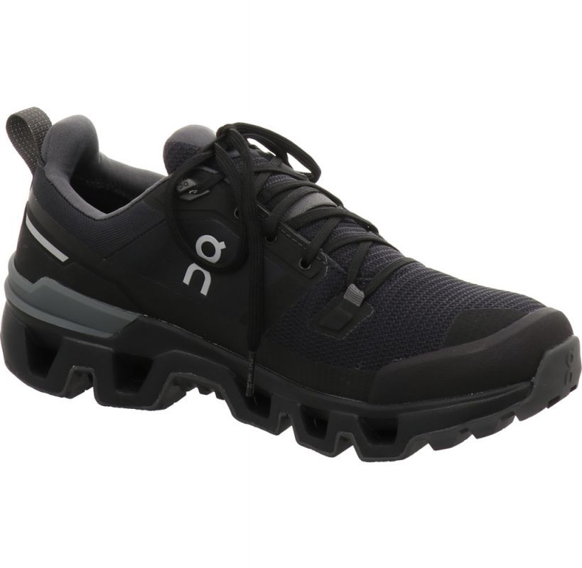 On Shoes Cloudwander WP  Woman black